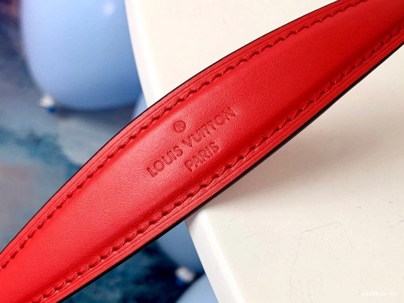 WIS LOUIS SAINT-PLACIDE VUITTON 1129